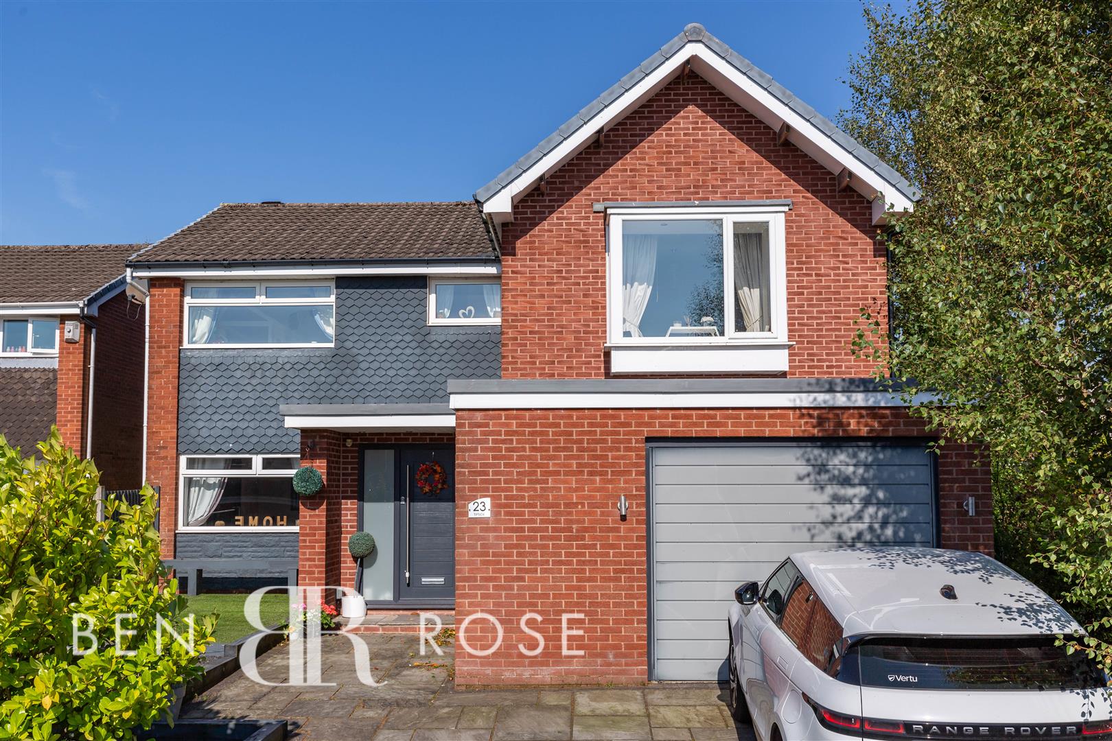 5 bed property in Dorking Road, Chorley